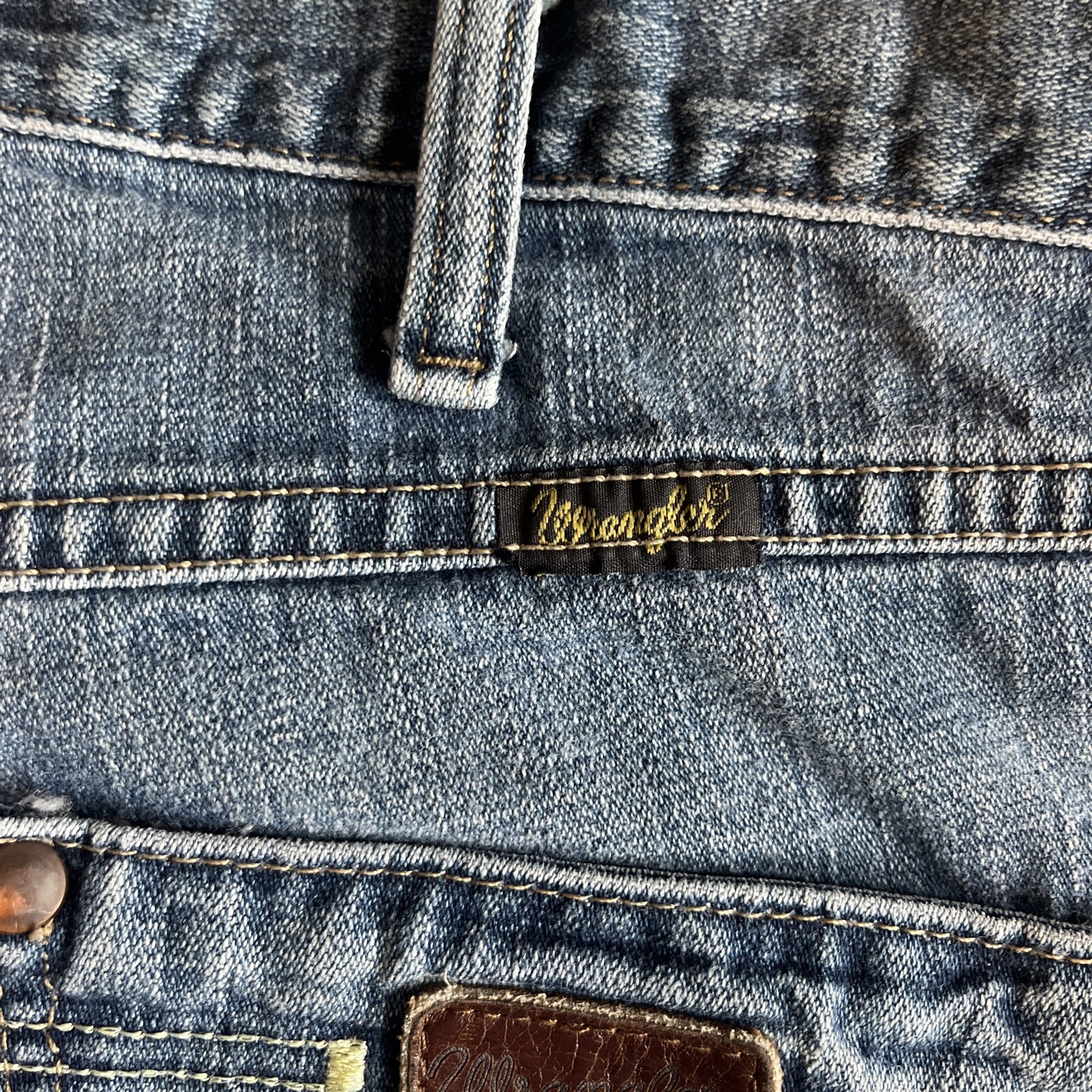 Wrangler WRT20TW Relaxed Bootcut Blue Jeans Mens 29 X 33 Western Denim - View 16
