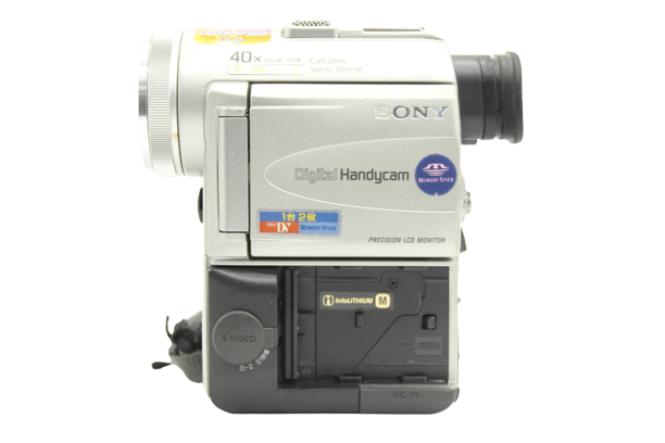 Sony DCR-PC100 Video Camera Handycam 40x Digital Zoom Good Sony DCR-PC100 Video Camera Handycam 40x Digital Zoom Good
