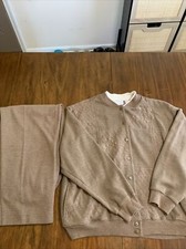 Alfred Dunner Women  s Matching Shirt And Pants Outfit Large