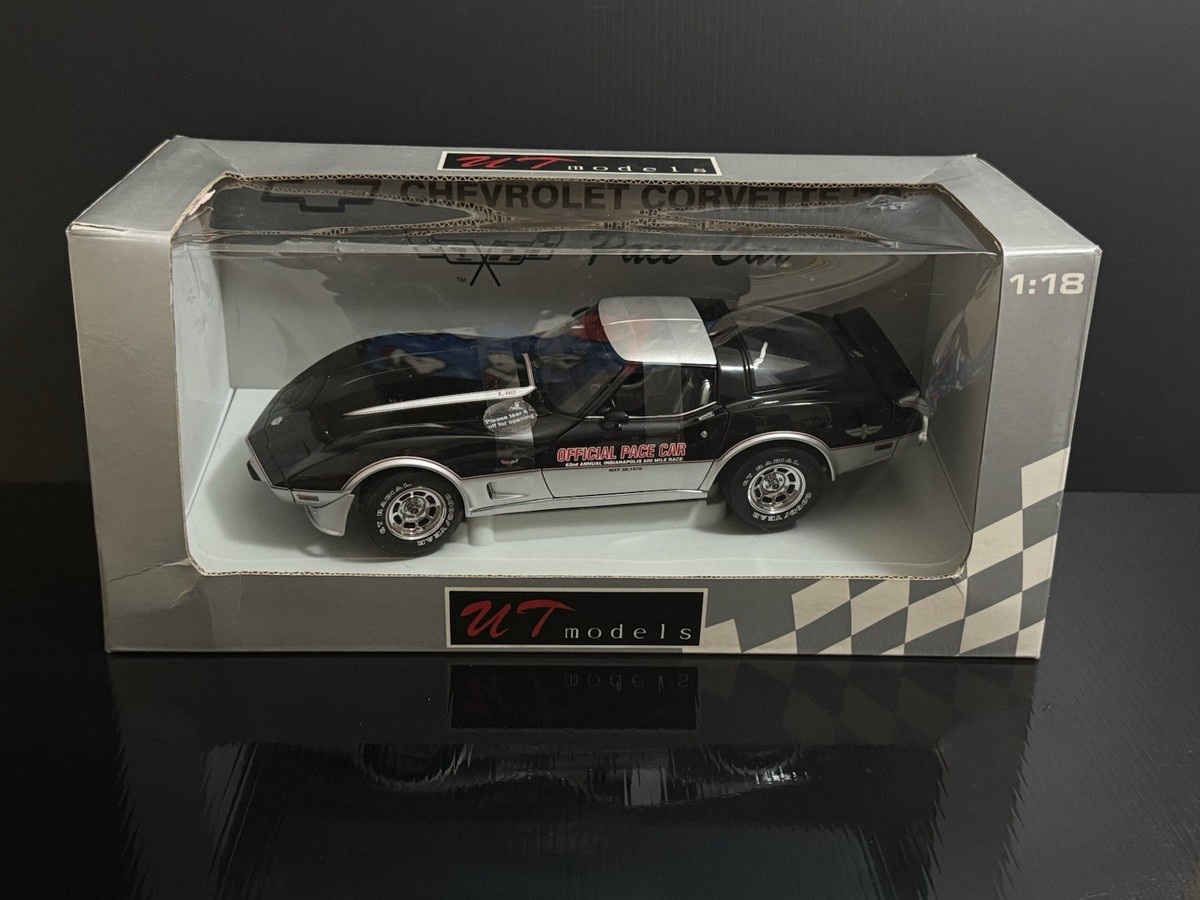 1/18 UT Models 1978 Chevrolet Corvette Indy 500 Pace Car - N