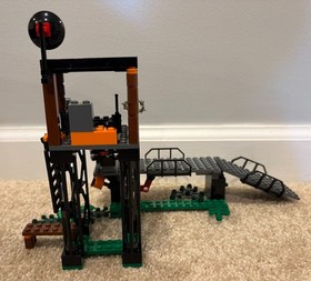 LEGO Agents Mission 2: Swamp Raid 8632 + Gold Tooth's Getaway 8967