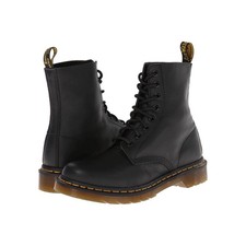 NEW Dr. Martens Women's 7 1460 Pascal Virginia Leather Ankle Boots Black