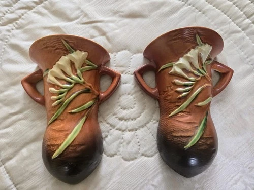 Set of 2 Vintage 1940s ROSEVILLE  brown FREESIA WALL POCKETS vtg 1296-8 - MINT!