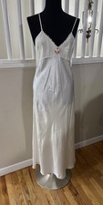 vintage val mode lingerie Nightgown Ivory Sz Small