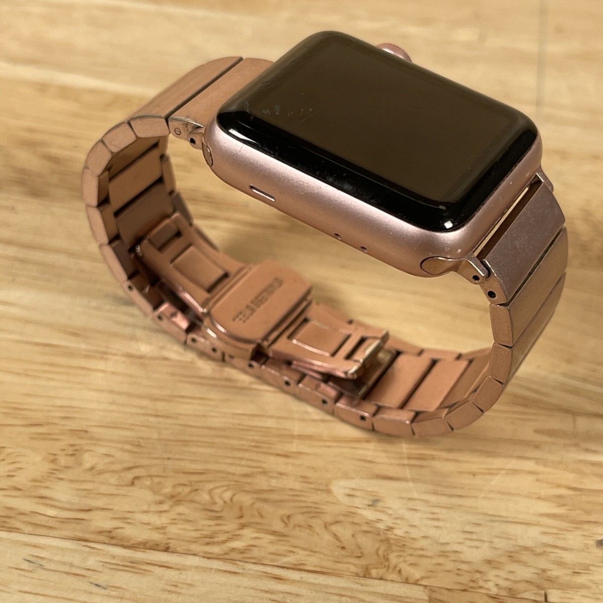 Apple Watch Series 2 (GPS) - 38mm Rose Gold Aluminum Case