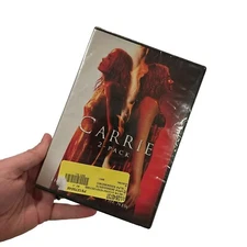 NEW Carrie (1976) Carrie (2013) 2-Pack Sissy Spacek Chloe Moretz Sealed