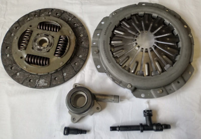 Land Rover Defender (2007 - 2016) Puma 2.2 & 2.4 Genuine Clutch Kit LR048731LRK
