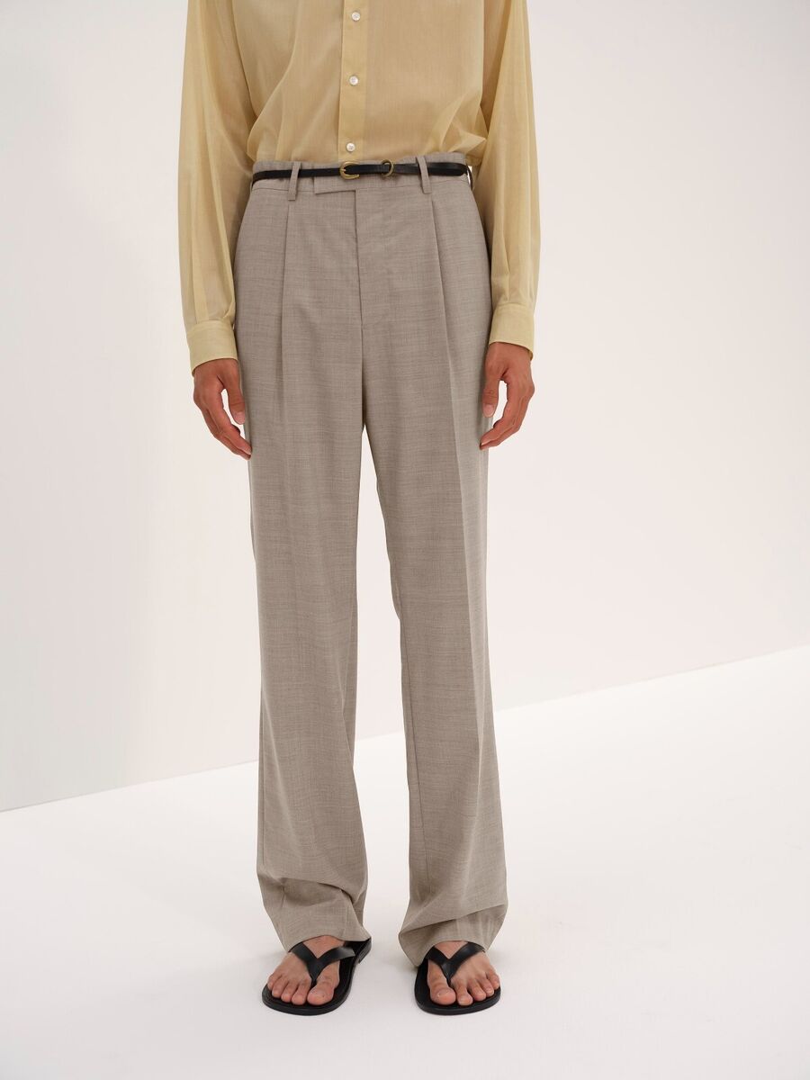 AURALEE SUPER FINE TROPICAL WOOL SLACKS from Japan brand new AURALEE SUPER FINE TROPICAL WOOL SLACKS from Japan brand new