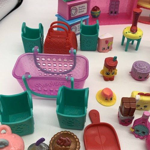 Shopkins Lot Of 134 Characters Ice Cream Stand Tiki Bar And More - Picture 8 of 21