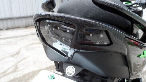 MOS Carbon Fiber TMAX 530 Taillight Style Cover for Yamaha SMAX 2012-2020 - Picture 4 of 4