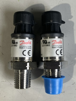 #ad #ad DANFOSS MBS 1200 063G1609 Pressure Transmitter Lot of 2 As Is $180.00