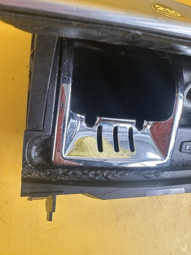 Original Mercedes-Benz C-Klasse W203 Aschenbecher Mittelkonsole Alu A2036805250 - Bild 3 von 5