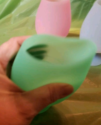 Silicone Wine Glasses - Picture 7 of 12