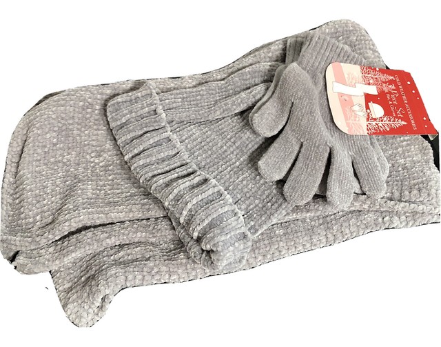 Chenille Ladies 3 Piece Scarf Gloves and Hat Set New Tags Sears Gray