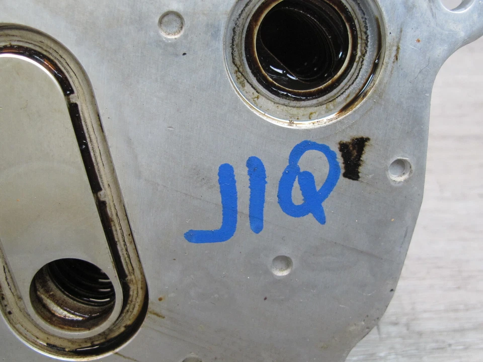 Infiniti QX60 2014-2017 2,5 L híbrido motor enfriador de aceite 142050124 Foto 2 de 4