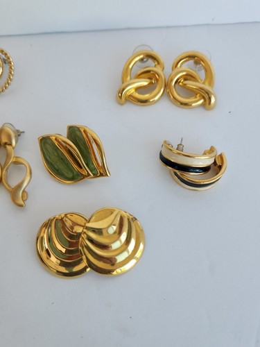 Lot 8 Vintage Earrings Unbranded Well Made High End Gold Tone 80s 90s EUC - Picture 3 of 7