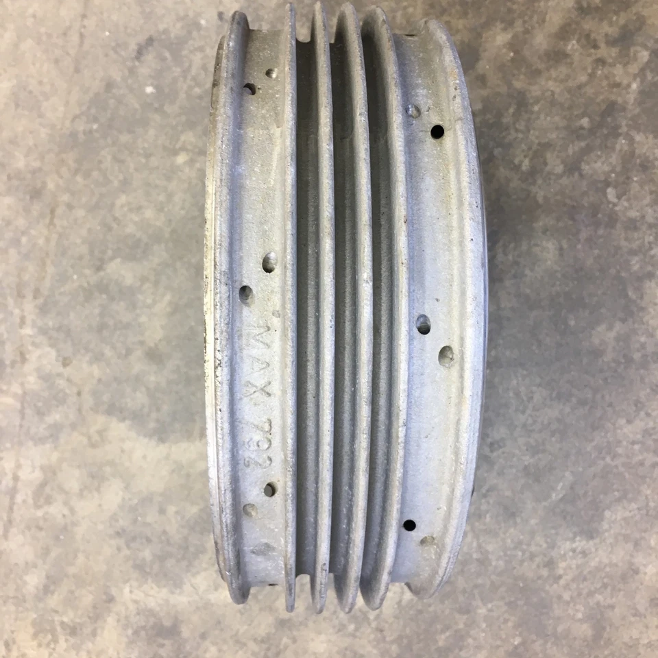 Buje de rueda delantera BMW Airhead R50/5 R60/5 R75/5 Foto 3 de 4