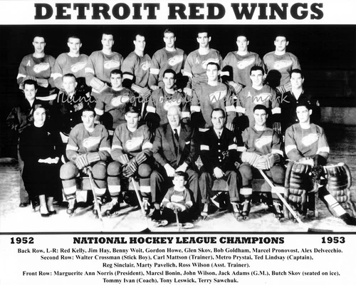 1952-53 DETROIT RED WINGS 8X10 TEAM PHOTO GORDIE HOWE ADAMS LINDSAY SAWCHUK