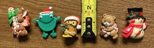 (5) Vtg Christmas Pins Hallmark Russ Owl Rabbit Snowman Toad Bear Lot #3 - Picture 11 of 12