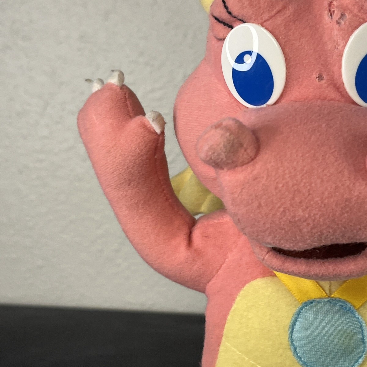 Vintage 1998 Dragon Tales Dragon Cassie Plush 14