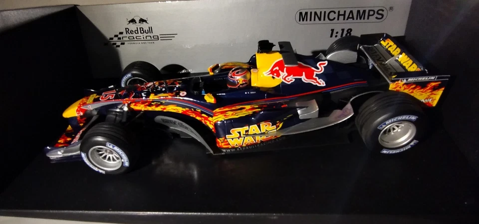 RED BULL RB1 #15 Liuzzi F1 2005 MONACO GP STAR WARS EPISODE 3 MINICHAMPS 1:18 - Immagine 2 di 4