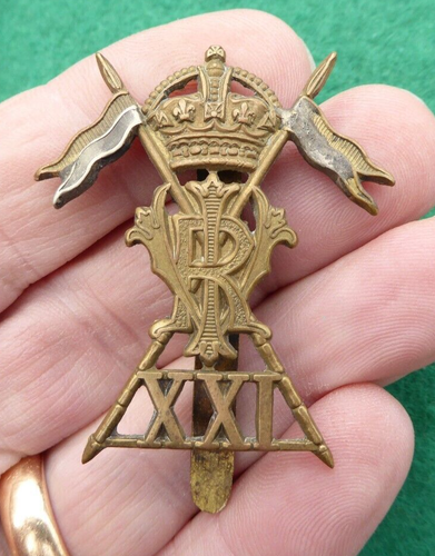 WW1-11 BRITISH 21ST LANCERS  CAP HAT BADGE NICE QUALITY EXAMPLE - Picture 1 of 3