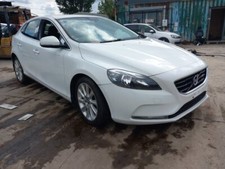 Volvo V40 MK3 2015 1.6 Diesel  *Breaking Spare*  Manual  Wiper White AD4162T