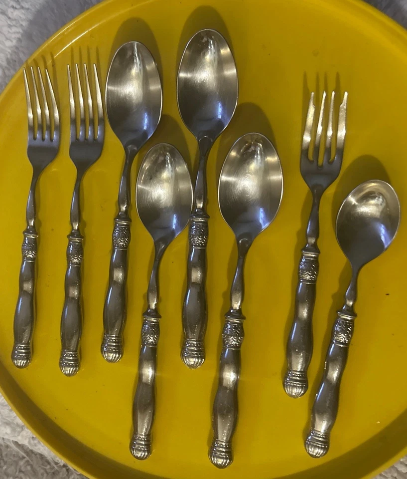 Garfos e colheres de talheres mistos de aço inoxidável Southern Living Gallery SL 8 peças - Imagem 3 de 4