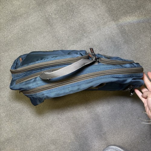 RARE Fishpond 3-Way Briefcase / Backpack / Messenger Bag Blue Extra Straps - Afbeelding 6 van 7