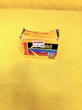 VTG Kodak Kodacolor Gold 100 35 mm 24 Exp Color Film GA 135-24 Expired 8/95