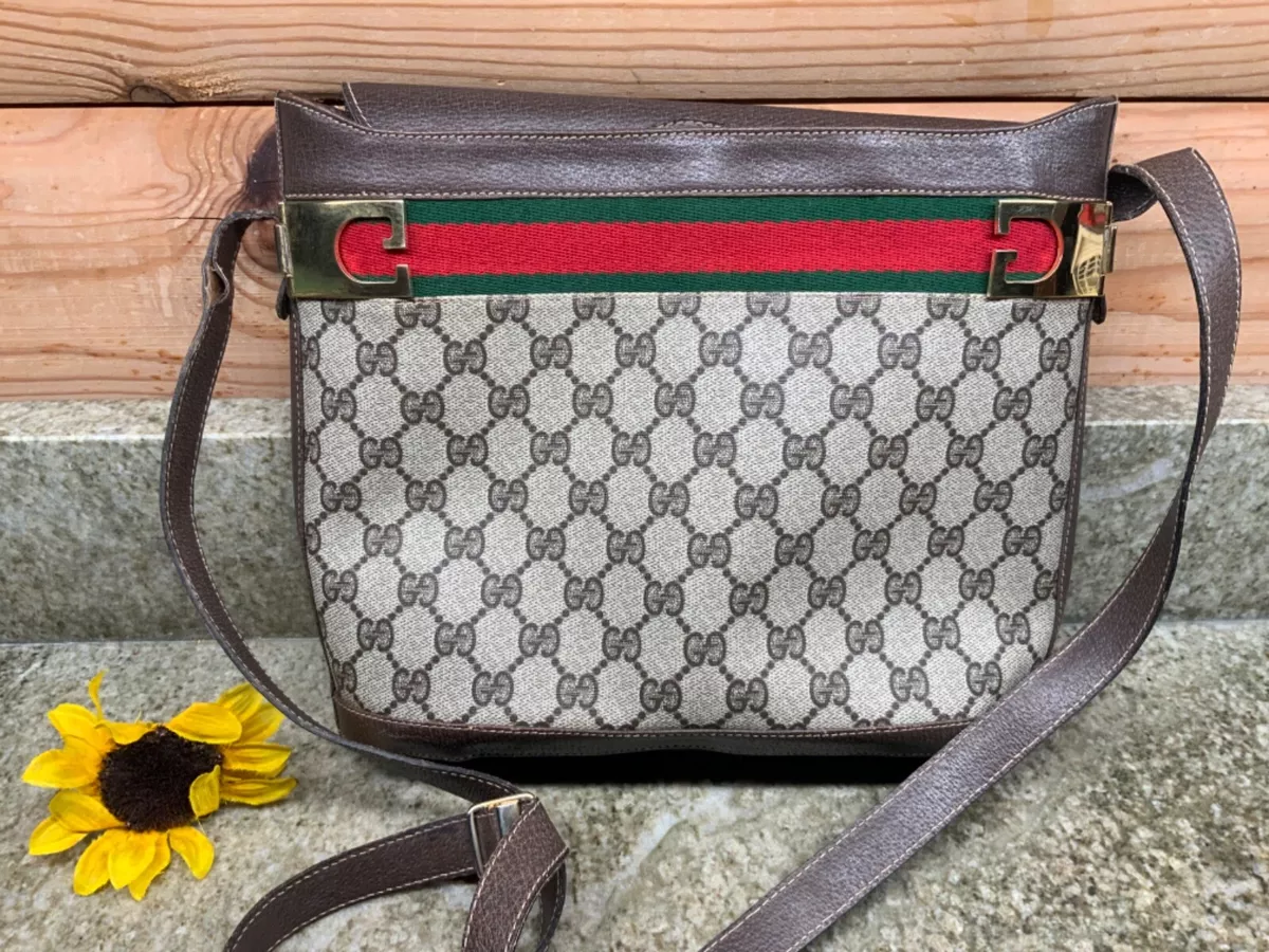 Gucci Web GG Supreme Messenger Bag in Green for Men