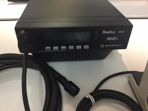 Stacja stacjonarna Motorola M 110 VHF-H radio operacyjne - Zdjęcie 2 z 6