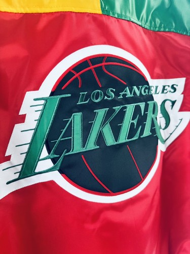 Chaqueta Los Angeles Lakers Starter x Ty Mopkins Negra Mes de la Historia MLB 2XL. - Imagen 13 de 24