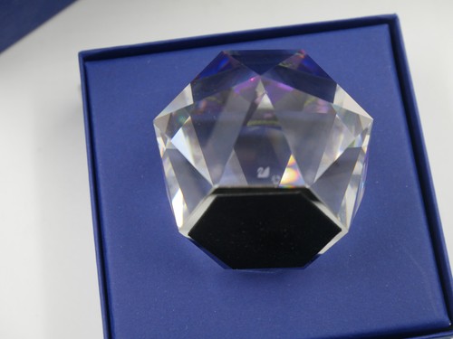 PISAPAPELES SWAROVSKI CRISTAL POLÍGONO ZODIACO SAGITARIO EDICIÓN LIMITADA 40 BXD 847170 - Imagen 3 de 3
