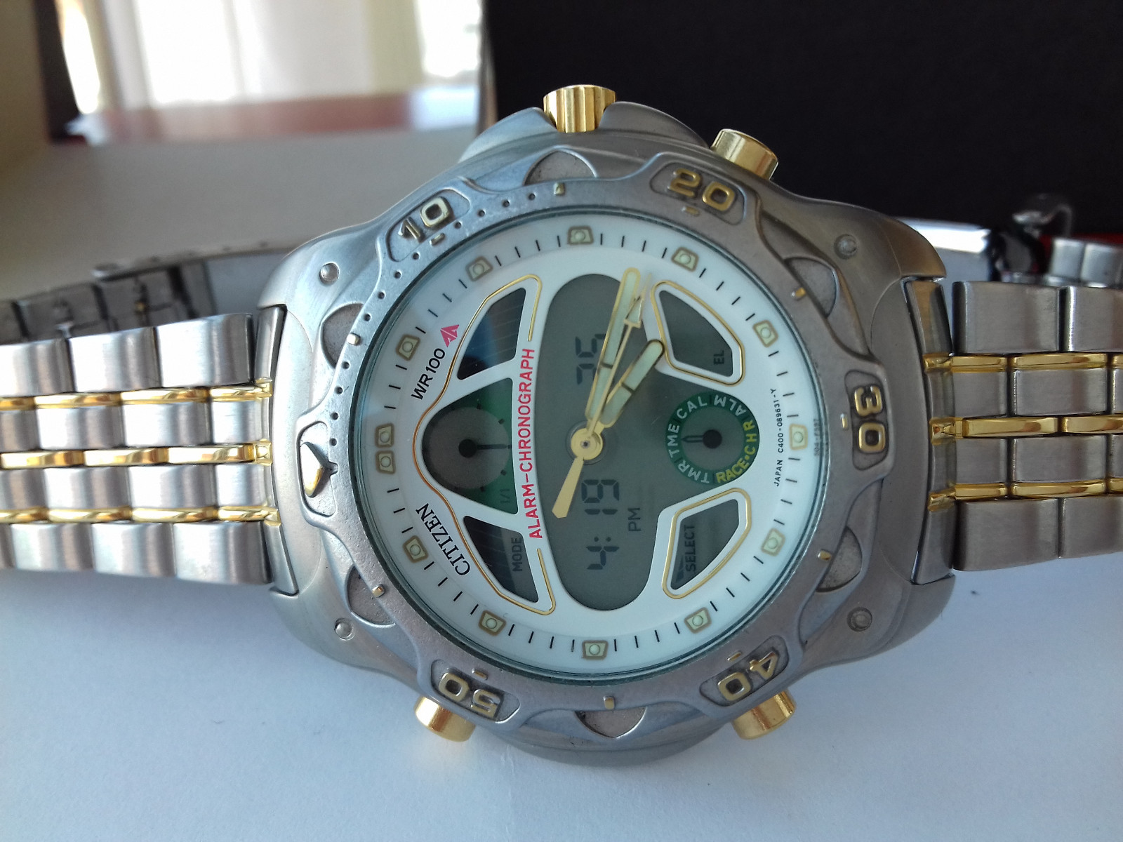 citizen c400