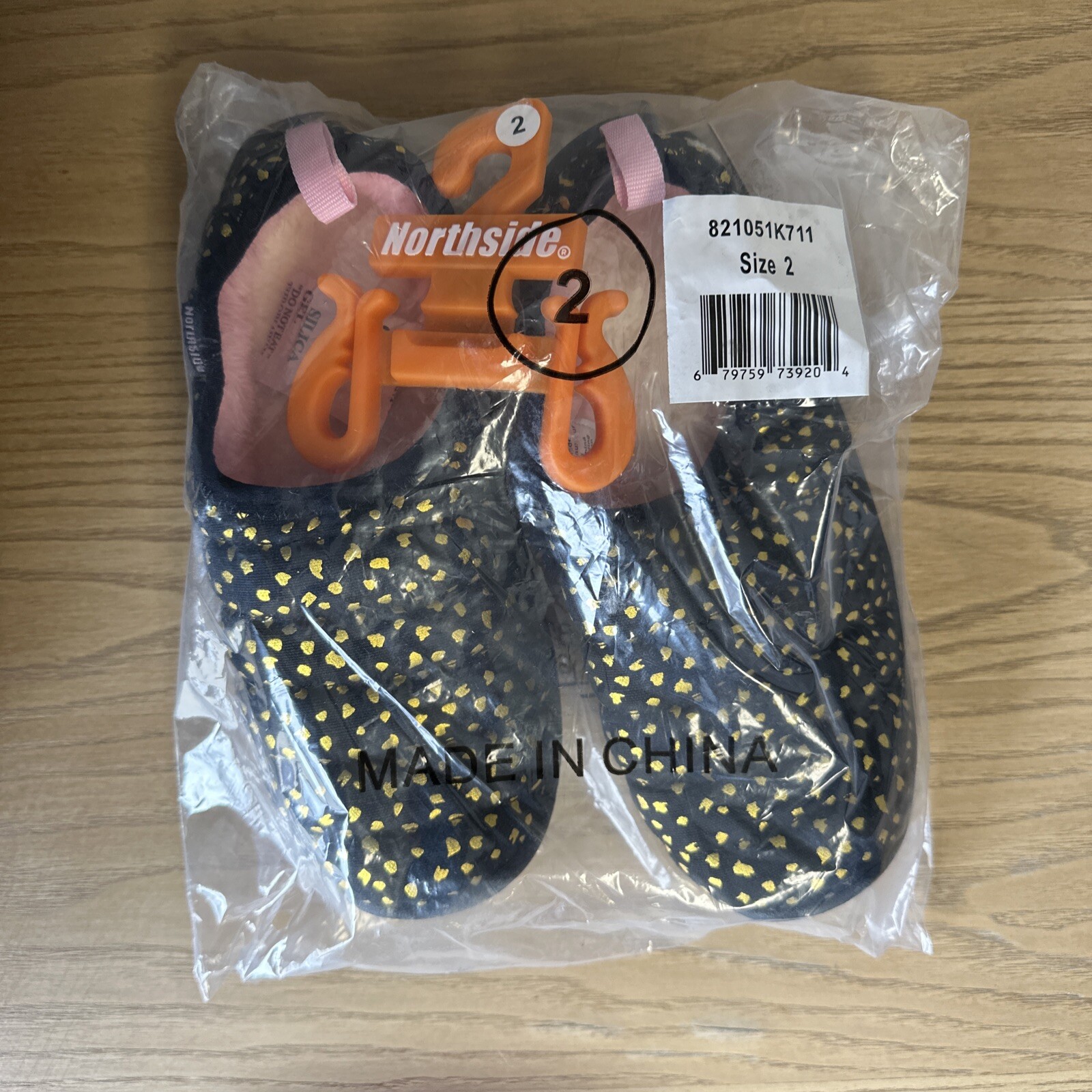 SAOLA Pantofola Andy per bambini Northside taglia 2 nera con macchie dorate suola in gomma pelliccia fuax