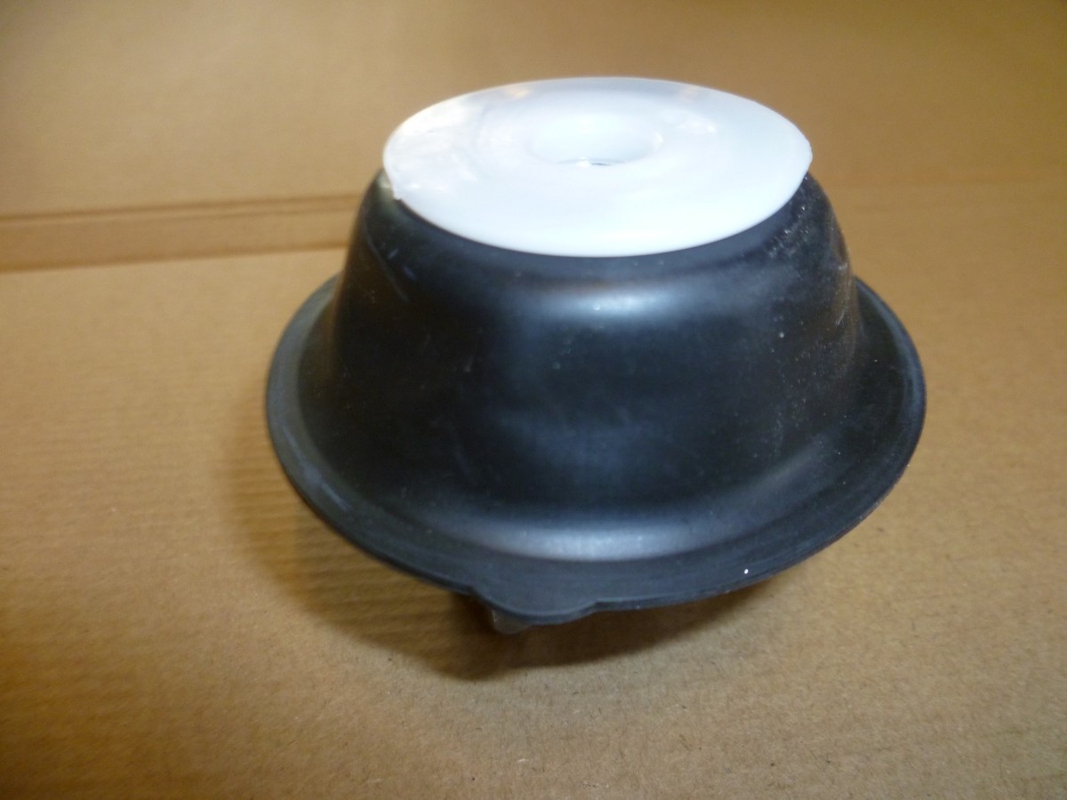 Carburetor Vacuum Diaphragm Membrane – Fits Suzuki GSXR750 / GSXR750G / GSXR1100 X4