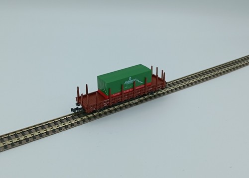 ROCO Rungenwagen mit Wechselpritsche, Adelholzener Ep.IV (820505) Spur N NEU OVP | Zustand: Neu