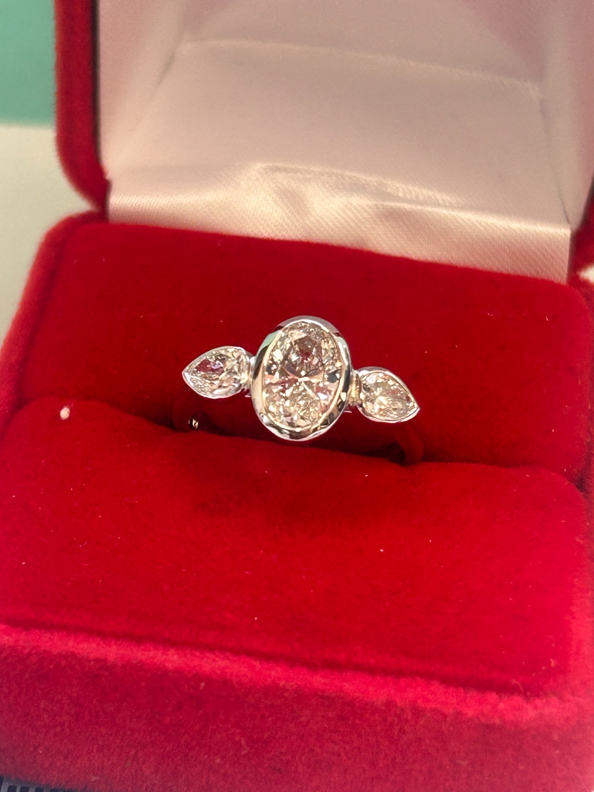 14k Solid Gold 1.0Ctw Oval Center and Pear Shape Side Lab Grown Diamond Ring