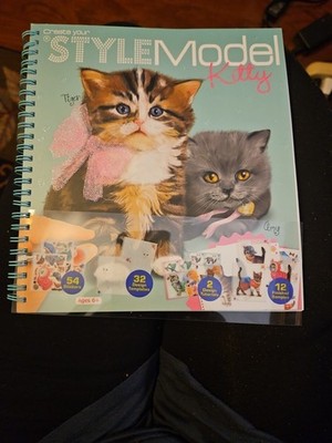 Create Your Own Style model Kitty Drawing Stricker Book - NEW
