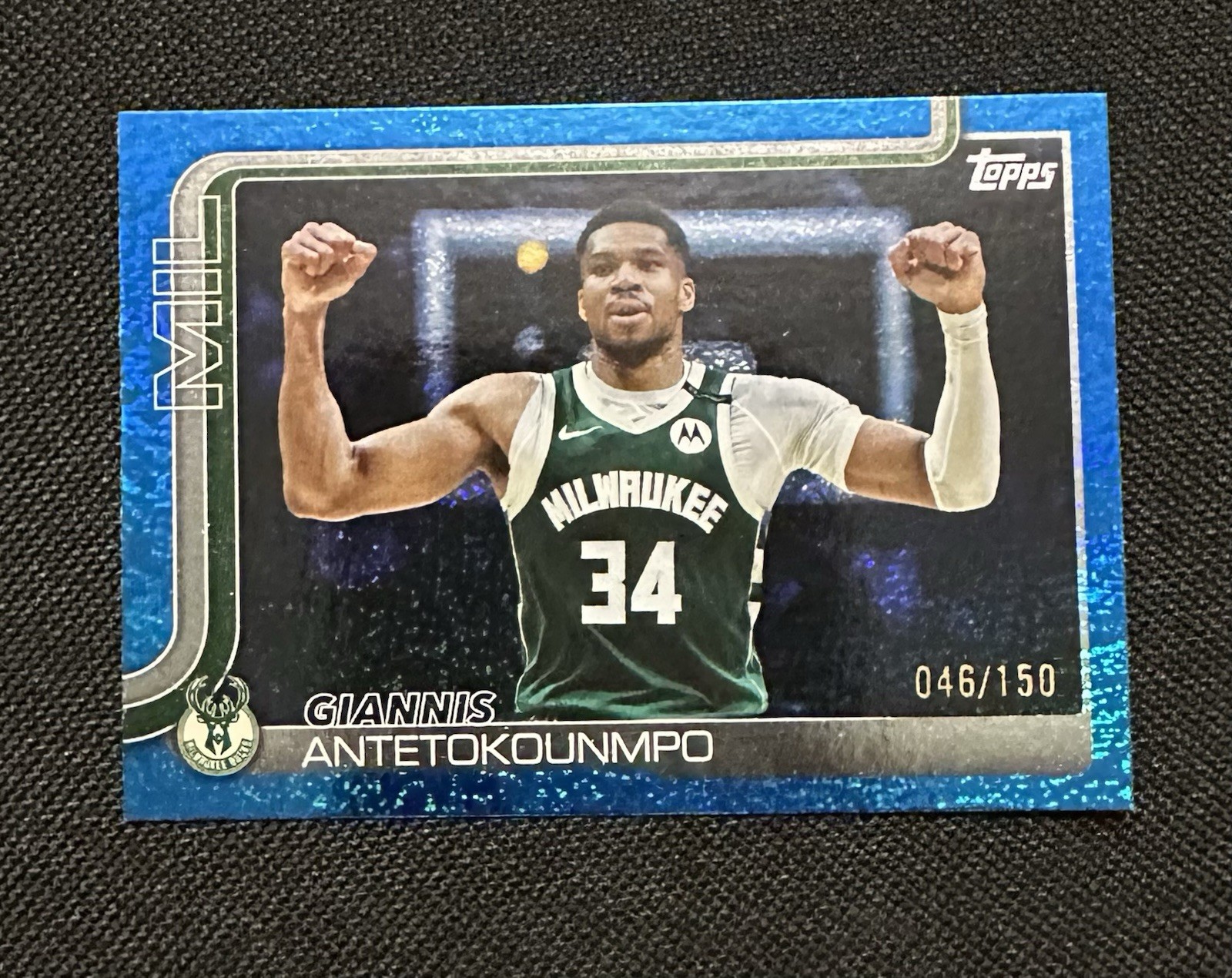 2025-26 Topps Basketball Giannis Antetokounmpo Blue Foil /150 #54 Bucks