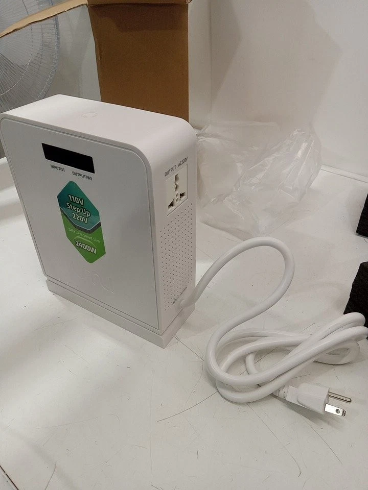 UMI 2400W Step Down Voltage 220v to 110v Converter Heavy Duty Power Converter  - Image 3 of 4