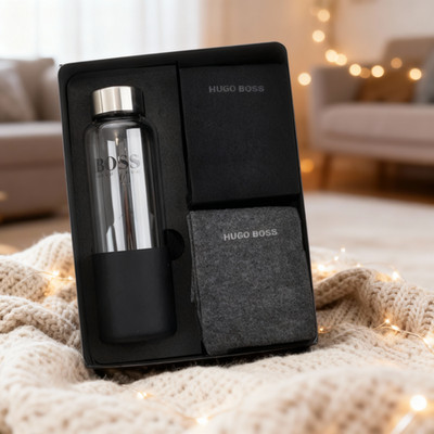 HUGO BOSS HERREN GESCHENKSET 2 PAAR SOCKEN & GLAS TRINKFLASCHE, TURNFLASCHE, WEIHNACHTSGESCHENK