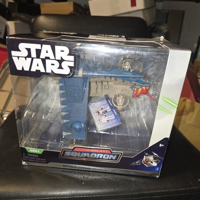 S03 #0067 Star Wars Micro Galaxy Squadron Republic Gunship (Muunilinst 10)