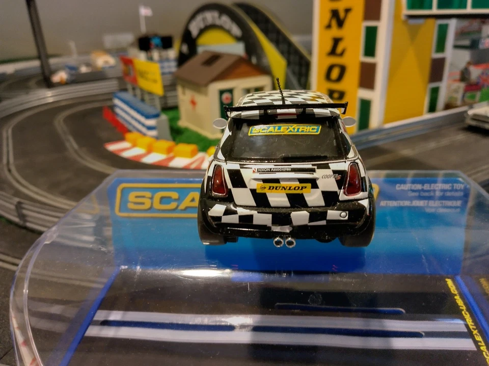 Scalextric C2911 Mini Copper S #3 Nixion - Image 4 of 4