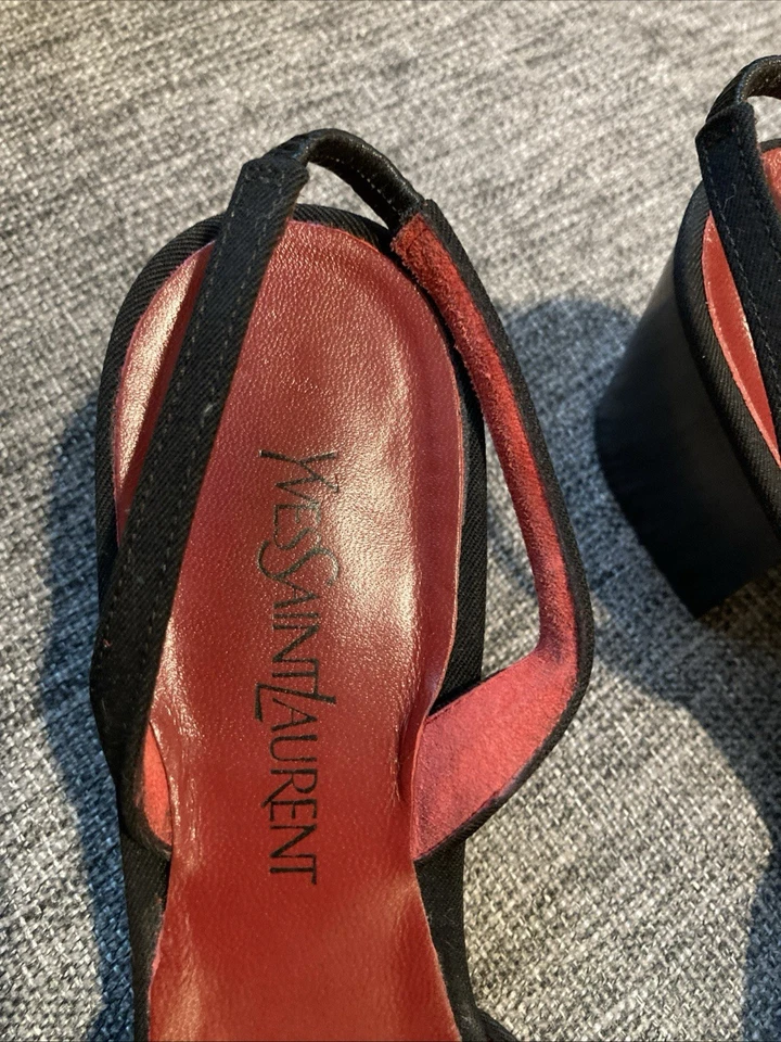 VTG Woman’s YVESAINTLAURENT Size 9 Black Canvas And Leather Block Heel Pump - Image 2 of 4