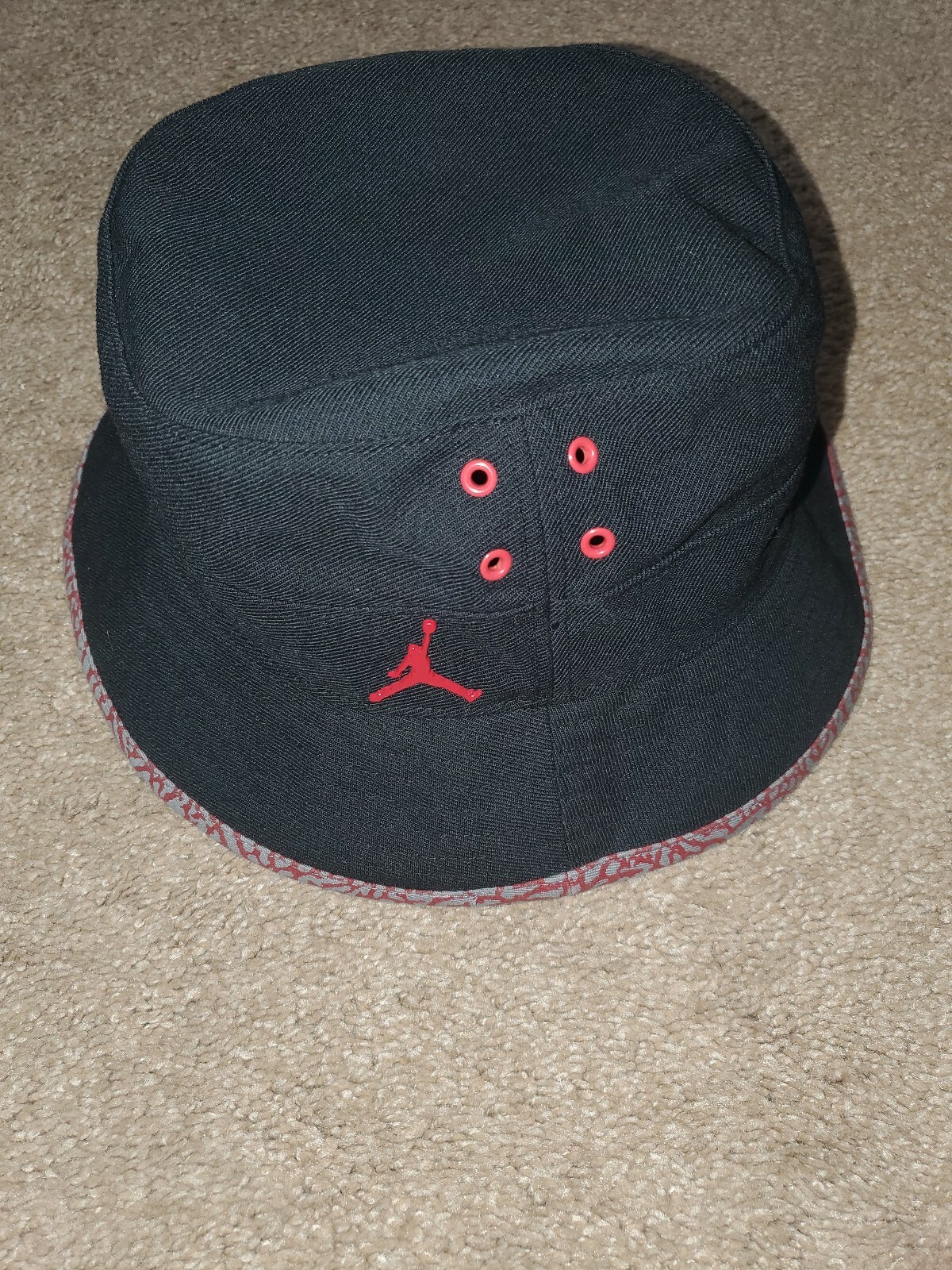 white jordan bucket hat