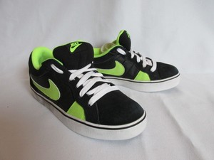 black neon green nike shoes