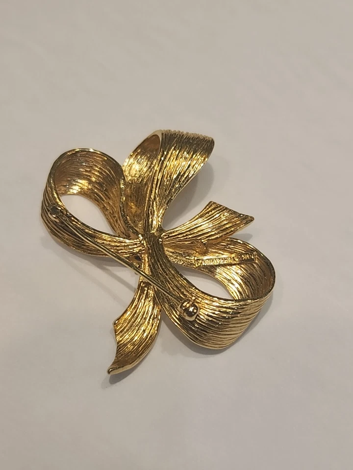 蒂芙尼钻石和蓝宝石 14k 金色胸针胸针 — 第 3/4 张图片