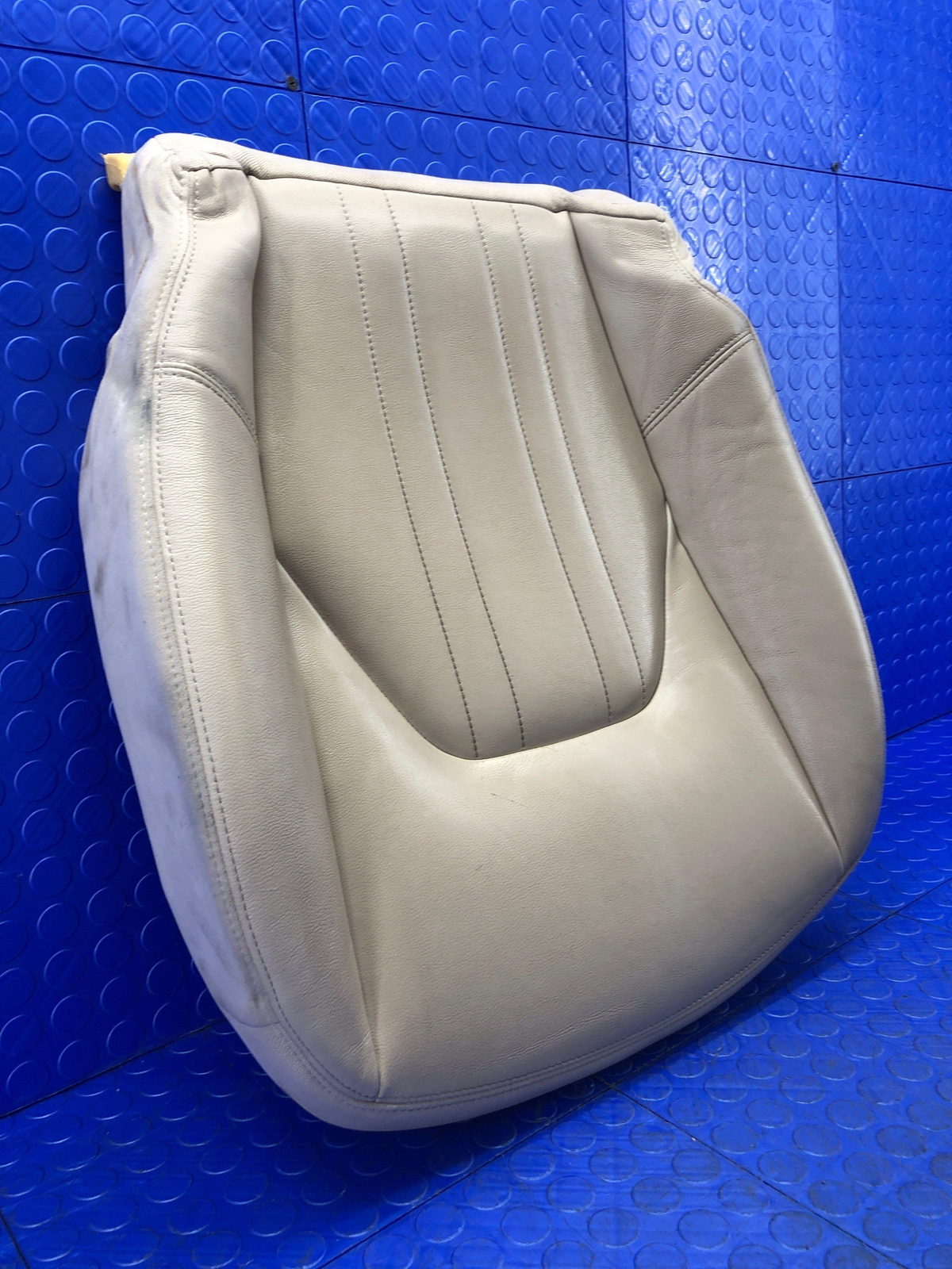 2017-2022 MASERATI LEVANTE OEM FRONT LEFT LOWER SEAT CUSHION BEIGE LEATHER